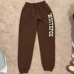 White fox lounge sweatpants